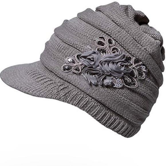 Gray Womens Winter Hats with Visor Winter Gloves Sequined Flower Touchscreen … - Picture 3 of 5